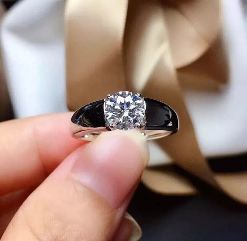 Anello solitario diamante